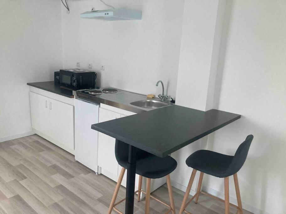 Maisonnette Neuve Avec Jardin Privatif Saran Exterior photo